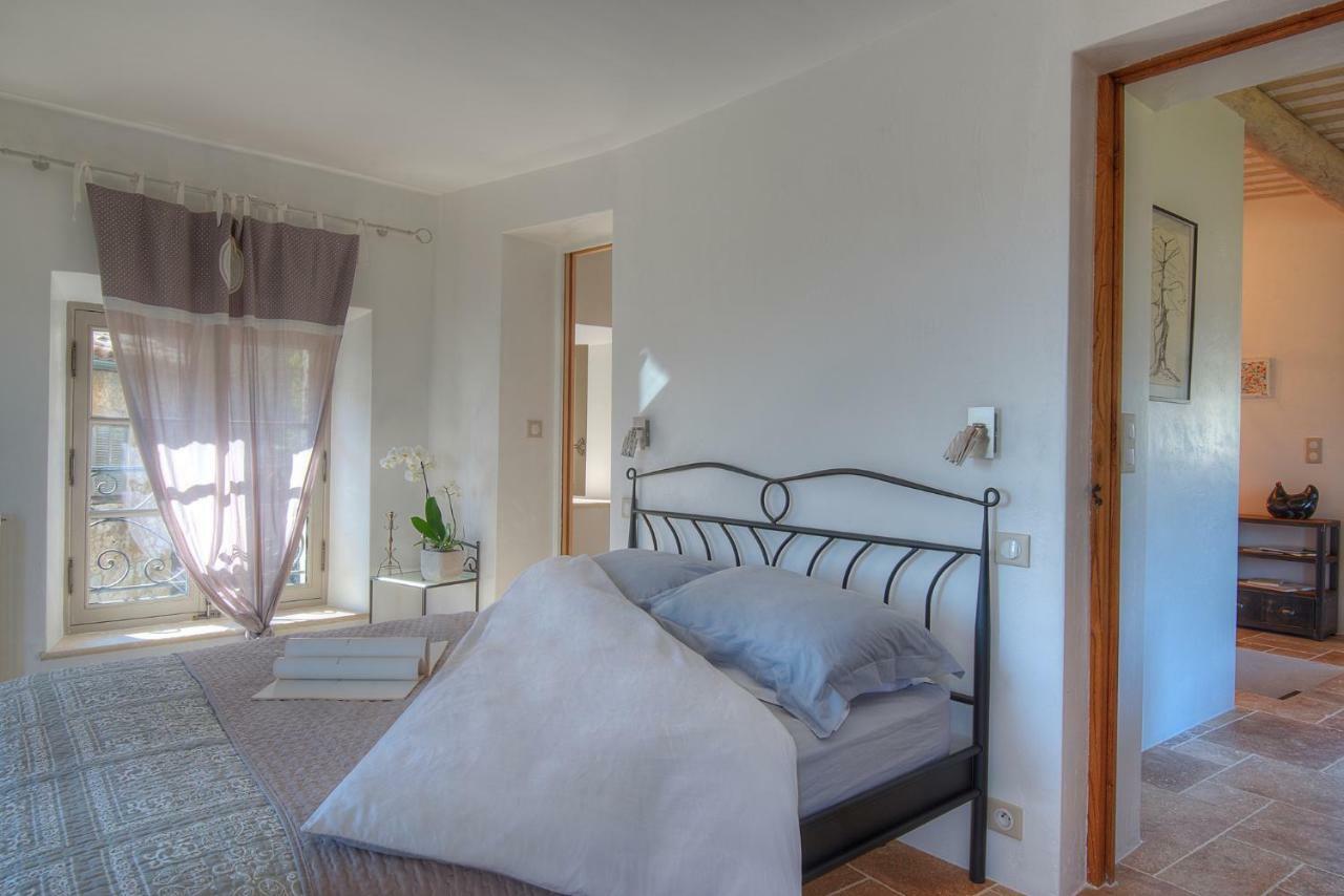 La Pourtoune Saint-Paul-de-Vence Exteriör bild
