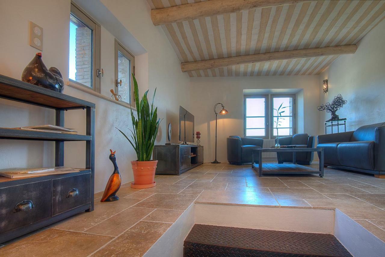 La Pourtoune Saint-Paul-de-Vence Exteriör bild